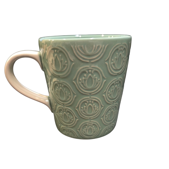 Disney Parks Tiana’s Bayou Tiana's Foods Stoneware 16oz Coffee Mug NEW - Picture 2 of 6